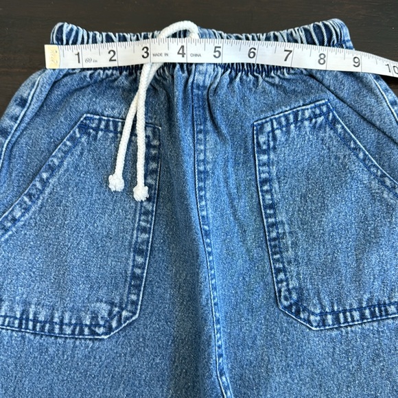 Girls Embroidered Flare Leg Jeans - Picture 3 of 6